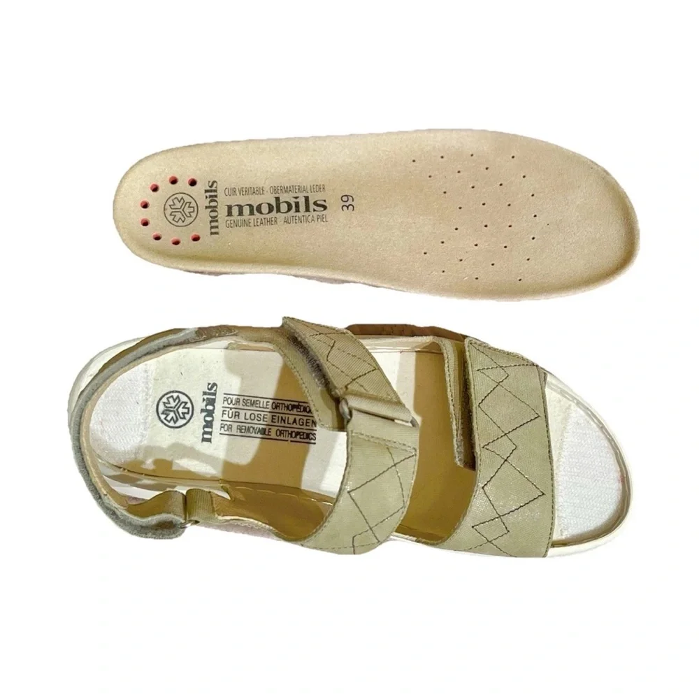 MEPHISTO BRITANY SANDALS - LIGHT KHAKI LIAM - SIZE 8.5 (EURO 39)